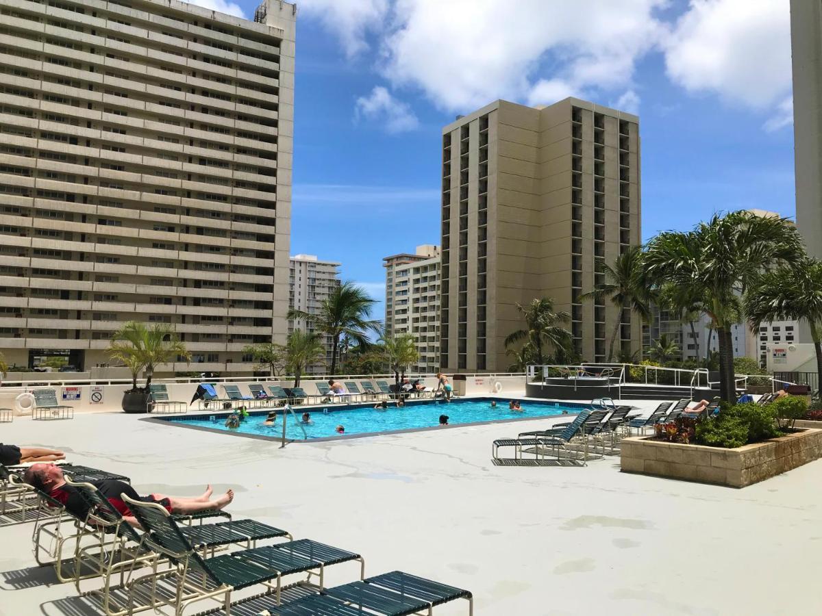 Beautiful 1Br, Steps To Waikiki Beach And Parking Honolulu Kültér fotó