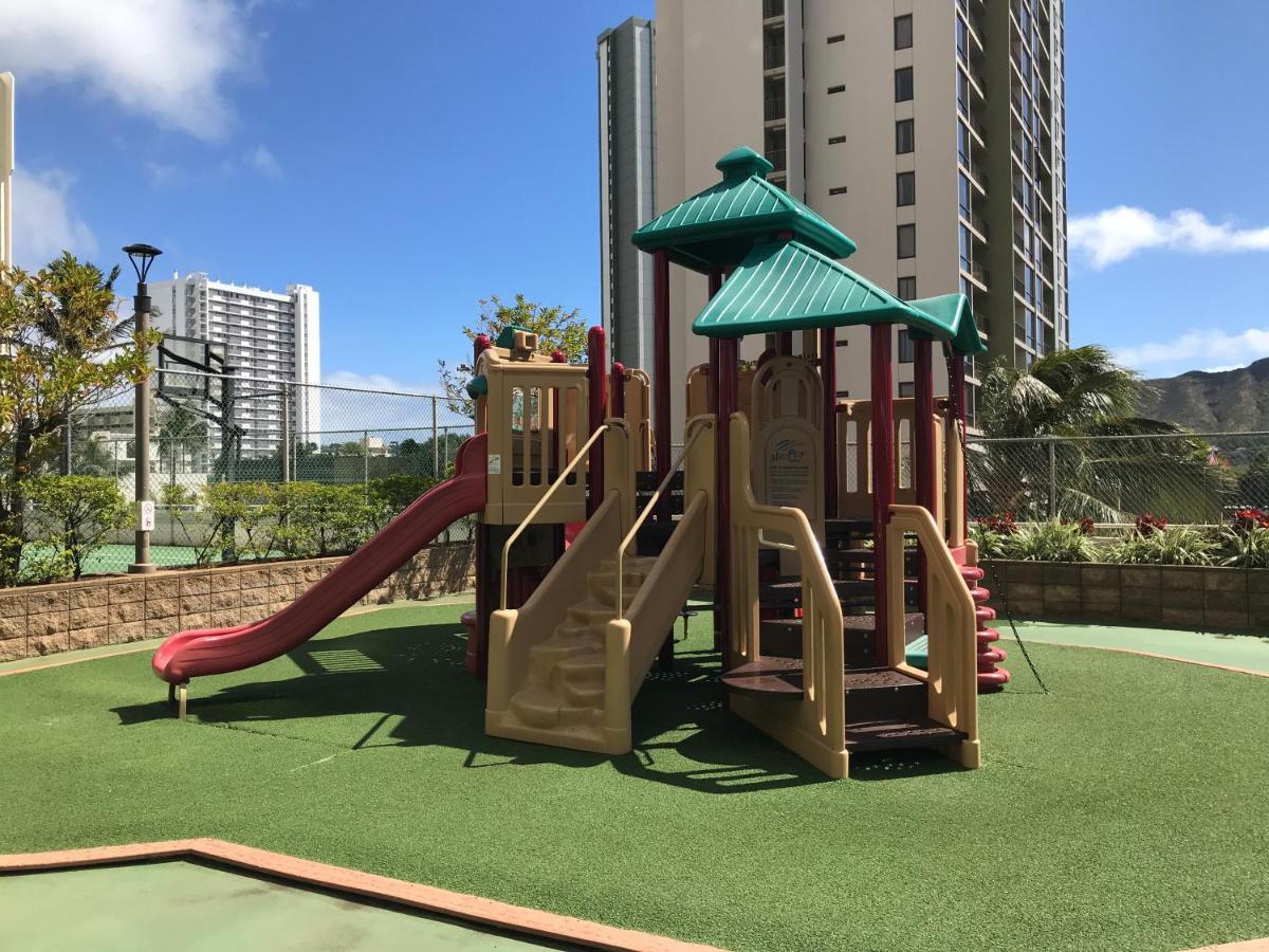 Beautiful 1Br, Steps To Waikiki Beach And Parking Honolulu Kültér fotó