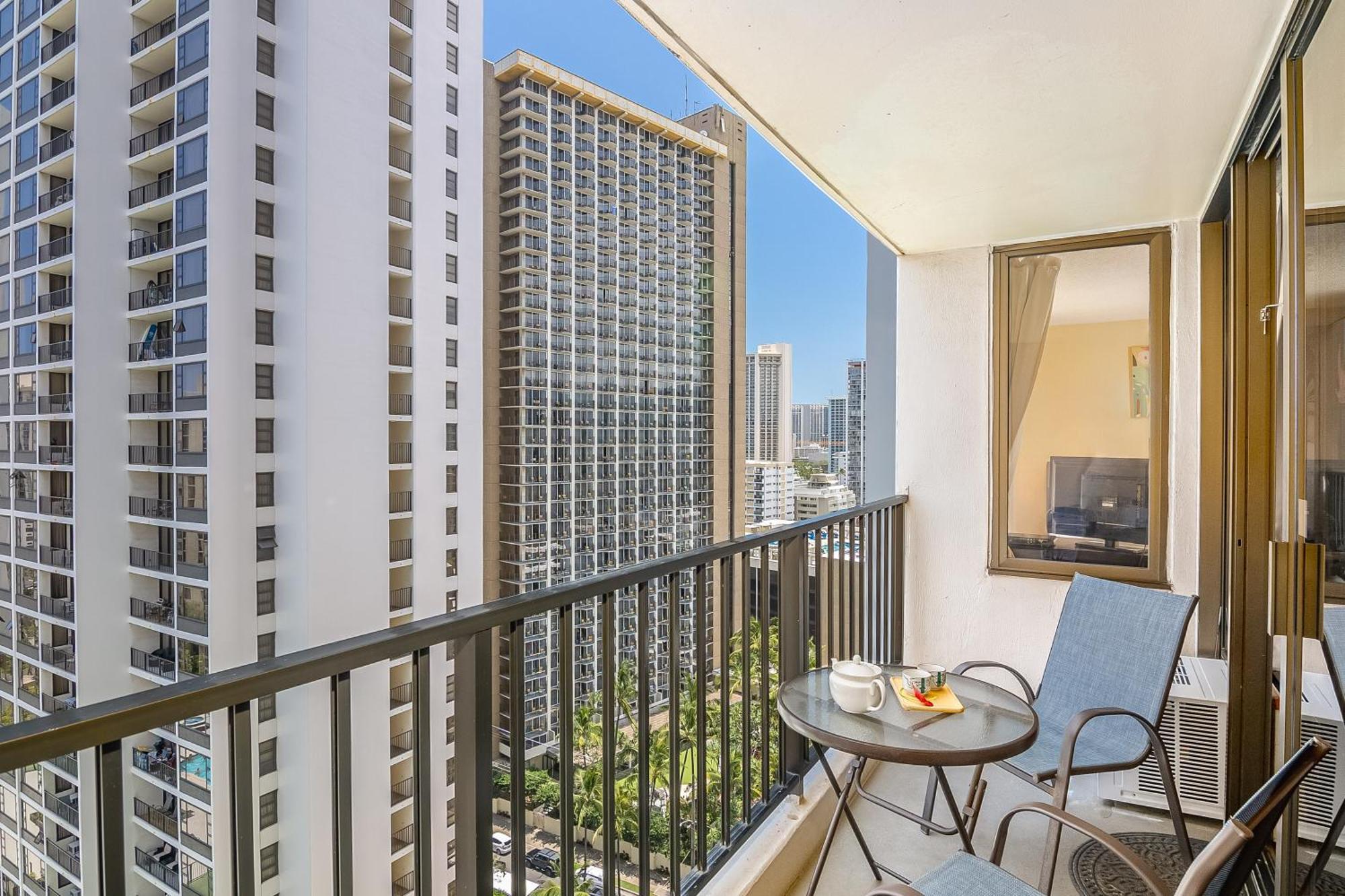 Beautiful 1Br, Steps To Waikiki Beach And Parking Honolulu Kültér fotó