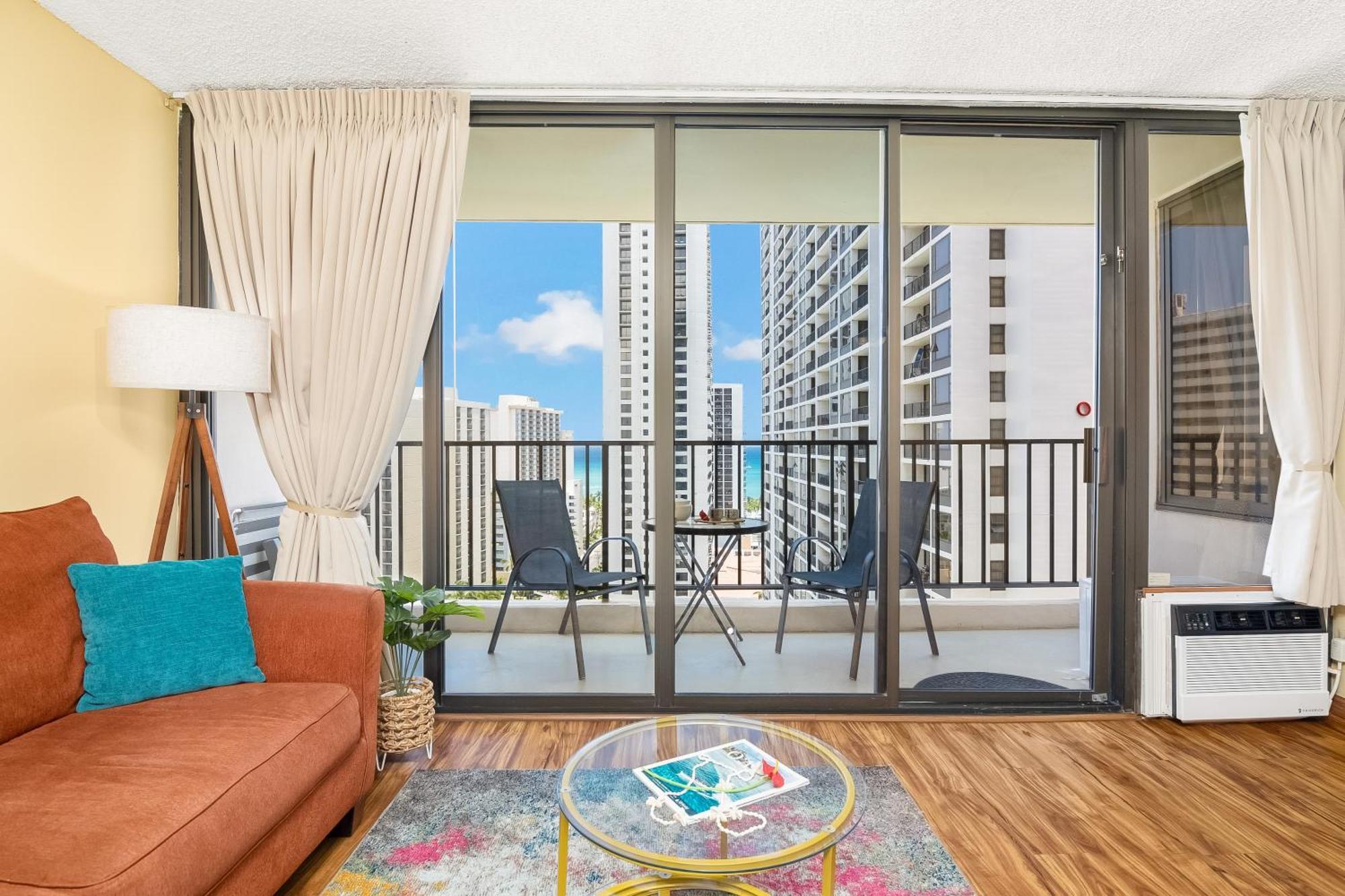 Beautiful 1Br, Steps To Waikiki Beach And Parking Honolulu Kültér fotó