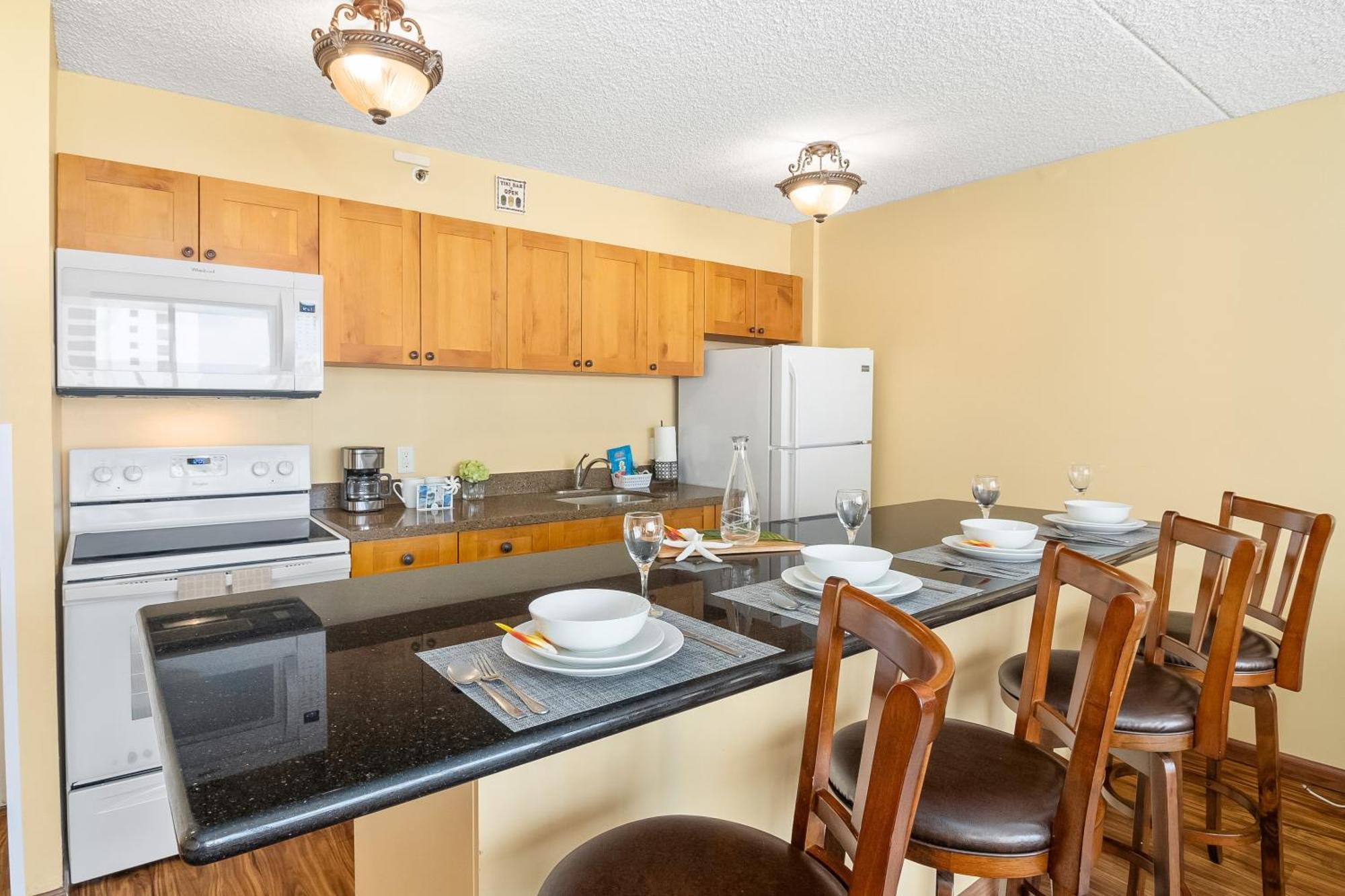 Beautiful 1Br, Steps To Waikiki Beach And Parking Honolulu Kültér fotó